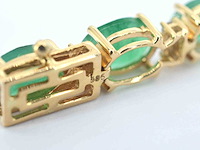 Geelgouden tennisarmband diamant smaragd - afbeelding 7 van  8