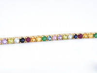 Geelgouden tennisarmband met multi colour edelstenen - afbeelding 8 van  10
