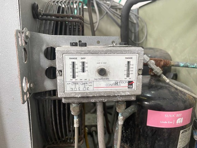 Geerlofs koeltechniek - 2008 - pego 200 expert - koelcondensing unit - afbeelding 10 van  14