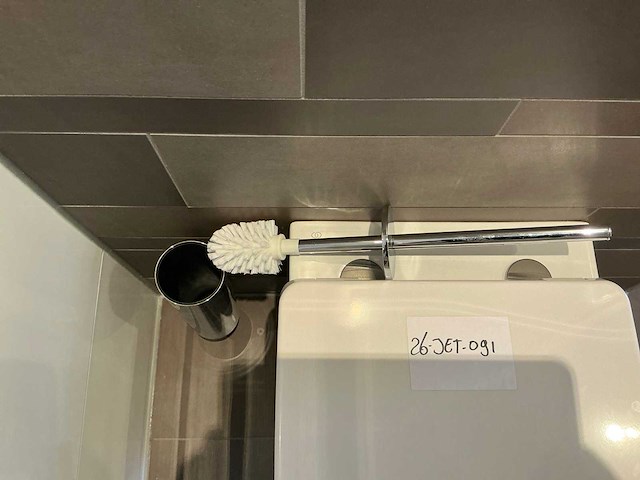 Geesa - toiletborstel en toiletrolhouder - afbeelding 3 van  5