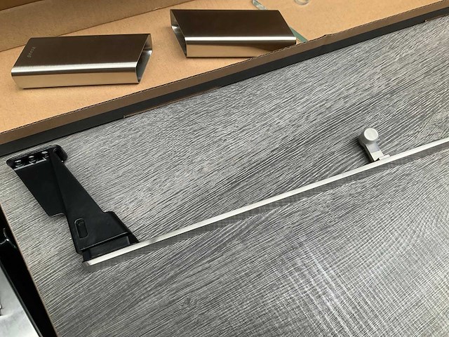 Geesa shift collection handdoekhouder met planchet van glas rvs geborsteld - afbeelding 10 van  10