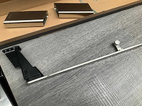 Geesa shift collection handdoekhouder met planchet van glas rvs geborsteld - afbeelding 10 van  10