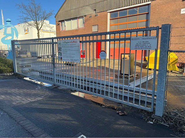 Gegalvaniseerd hekwerk (7,90x2,00 mtr) - afbeelding 4 van  11