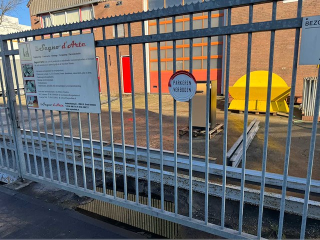 Gegalvaniseerd hekwerk (7,90x2,00 mtr) - afbeelding 6 van  11