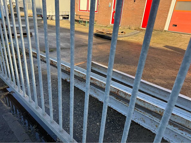 Gegalvaniseerd hekwerk (7,90x2,00 mtr) - afbeelding 11 van  11