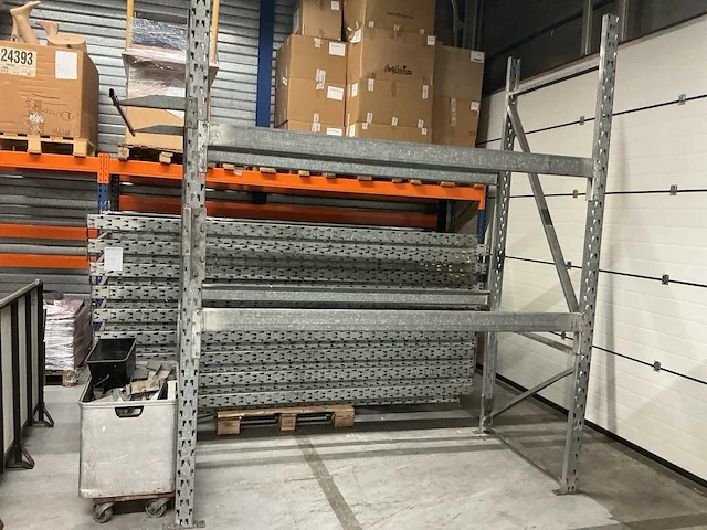 Gegalvaniseerd pallet en kledingstelling - afbeelding 4 van  11