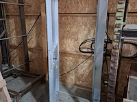 Gegalvaniseerde deur met kozijn - afbeelding 3 van  4