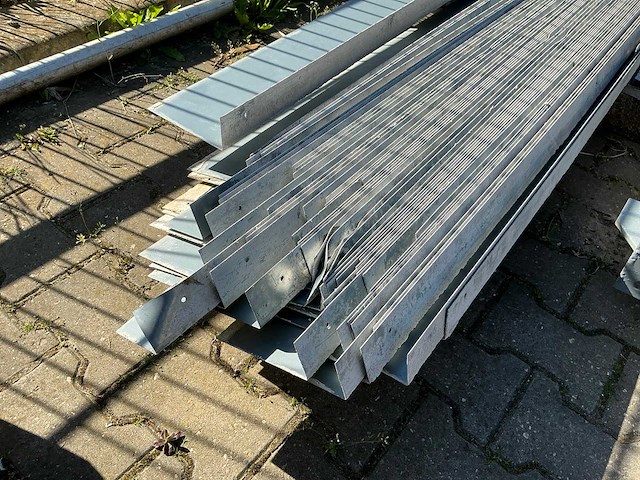 Gegalvaniseerde hekpalen (4x) - afbeelding 3 van  3