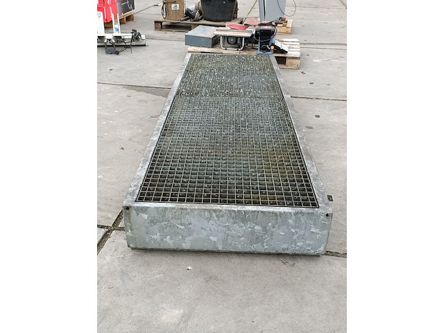 Gegalvaniseerde lekbak - afbeelding 2 van  4