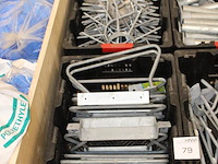 Gegalvaniseerde producten op pallet w.o. fietsensteunen, grondpinnen en klimbeveiliging. - afbeelding 3 van  3