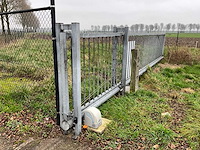 Gegalvaniseerde schuifpoort - afbeelding 1 van  2