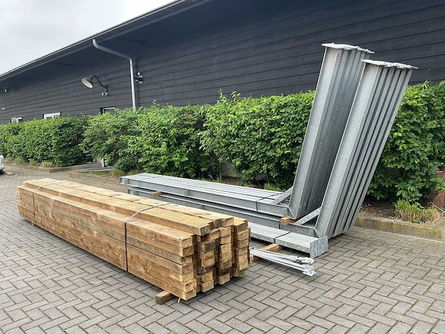 Gegalvaniseerde staalconstructie 8.6 x 22.5 meter (193m2) - afbeelding 1 van  4