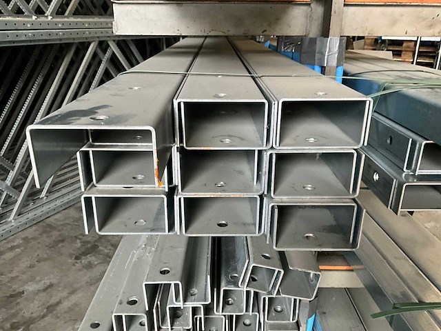Gegalvaniseerde stalen profielen lengte 230 meter - afbeelding 2 van  4