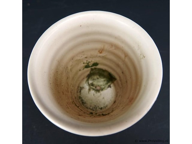 Geglazuurd aardewerk pot - afbeelding 4 van  5