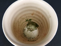 Geglazuurd aardewerk pot - afbeelding 4 van  5