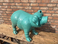 Geglazuurde sculptuur varken - afbeelding 1 van  3