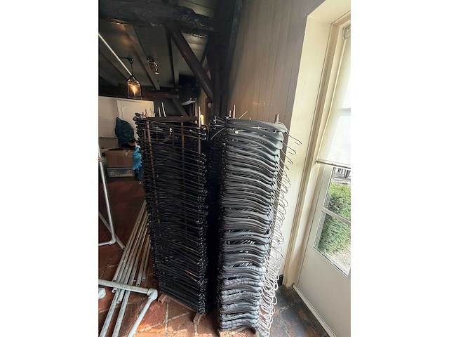 Geglvaniseerde garderobe inclusief kledinghangers (3x) - afbeelding 5 van  7
