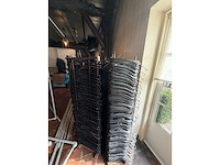 Geglvaniseerde garderobe inclusief kledinghangers (3x) - afbeelding 5 van  7