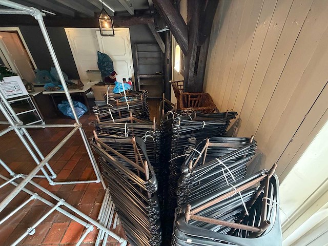 Geglvaniseerde garderobe inclusief kledinghangers (3x) - afbeelding 6 van  7