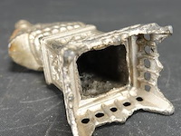 Gegoten religieus beeld - afbeelding 3 van  3