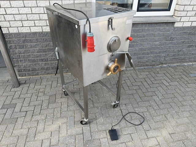 Gehaktmolen - mixer grinder - vleeswolf - afbeelding 1 van  4