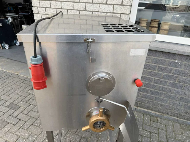 Gehaktmolen - mixer grinder - vleeswolf - afbeelding 2 van  4