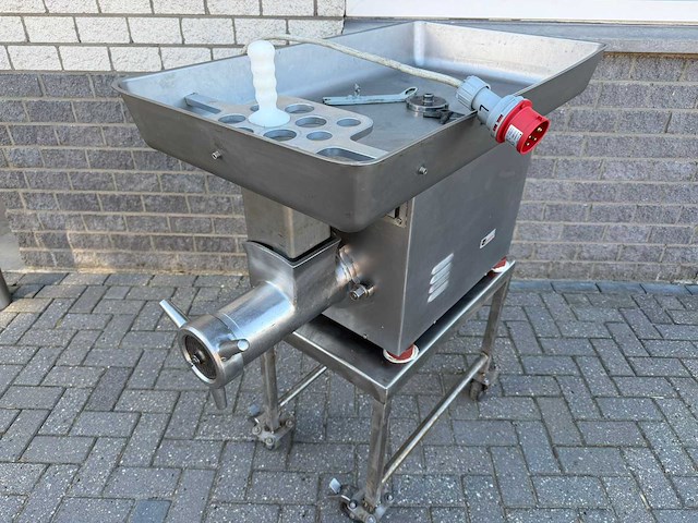 Gehaktmolen - vleeswolf - afbeelding 1 van  4