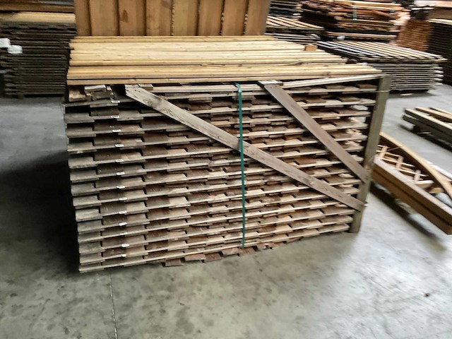 Geïmpregneerd vuren tuinscherm toog 180x180 cm (28x) - afbeelding 4 van  7