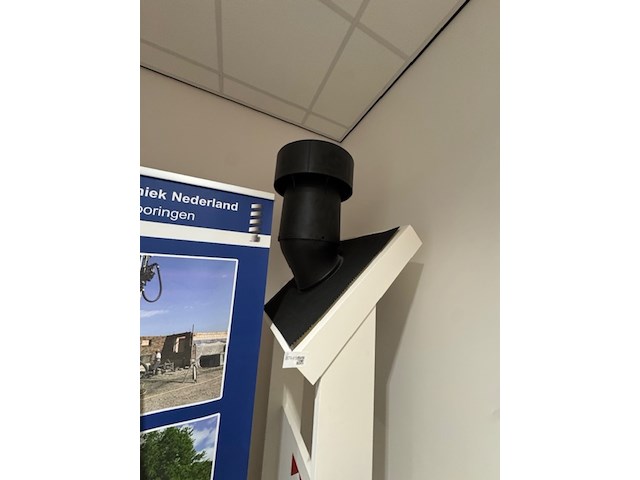 Geïsoleerde dakdoorvoer, ventus - afbeelding 3 van  4