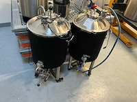 Geisoleerde fermentatie tank 55 liter (2x) - afbeelding 1 van  7