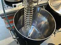 Geisoleerde fermentatie tank 55 liter (2x) - afbeelding 2 van  6