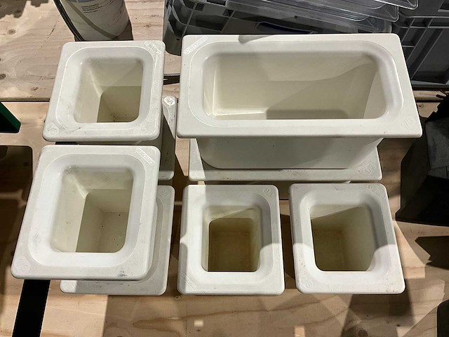 Geïsoleerde gastronormbak (8x) - afbeelding 1 van  1