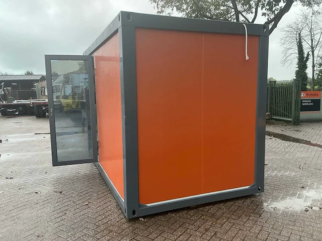 Geïsoleerde kantoorunit / portiersloge – 3,9 × 2,2 m – elektra – panoramabeglazing nieuw - afbeelding 9 van  17