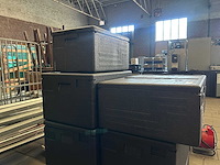 Geïsoleerde thermoboxen / voedseltransportboxen (8x) - afbeelding 3 van  4