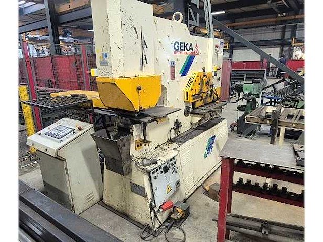 Geka - 2004 - hyd 110 - pons- en knipmachine - afbeelding 4 van  8