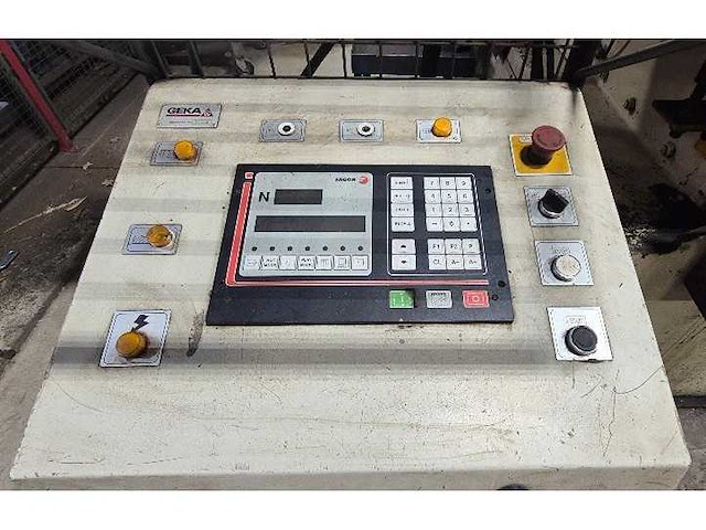 Geka - 2004 - hyd 110 - pons- en knipmachine - afbeelding 6 van  8