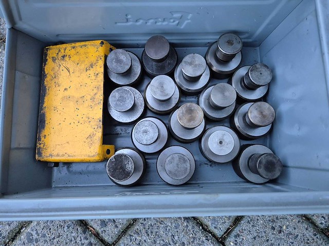 Geka - hydracrop 70/s - pons- en knipmachine - afbeelding 15 van  24