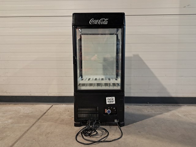Gekoelde display & 5-deurs lockerkast, o.a. coca-cola & drentea - afbeelding 11 van  16