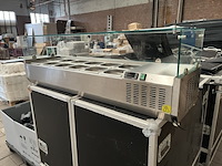 Gekoelde saladette met glazen opbouw - afbeelding 1 van  7