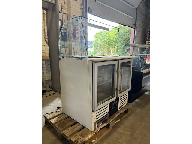 Gekoelde verkoopvitrine, toonbank met gebogen glazen opbouw en 2 glazen draaideuren, ggm gastro - afbeelding 2 van  8