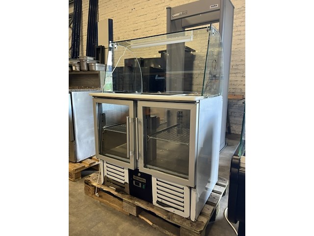 Gekoelde verkoopvitrine, toonbank met gebogen glazen opbouw en 2 glazen draaideuren, ggm gastro - afbeelding 1 van  8