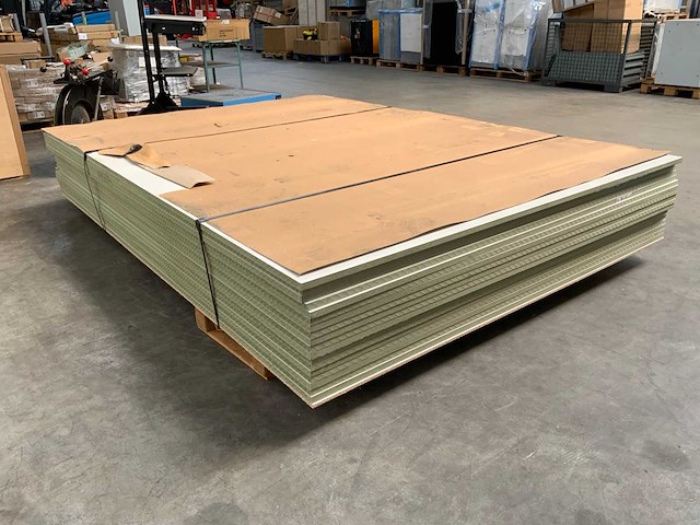 Gelamineerd medite mdf 2800x2070x22mm (18x) - afbeelding 1 van  6