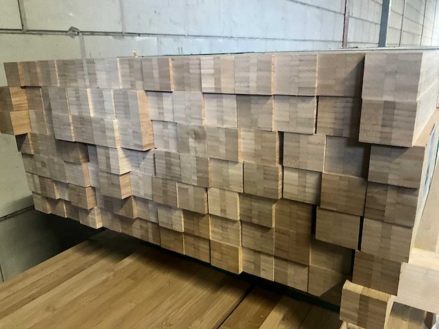 Gelamineerde bamboe balk (300x) - afbeelding 5 van  7
