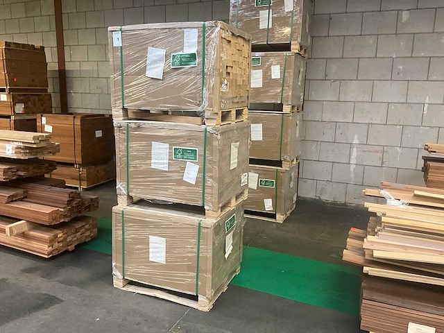 Gelamineerde bamboe balk (546x) - afbeelding 1 van  7