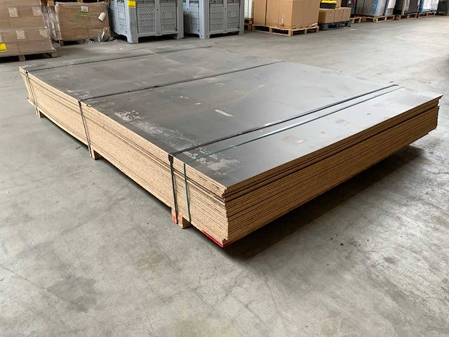 Gelamineerde spaanplaat 2850x2100x10mm 31st - afbeelding 1 van  1