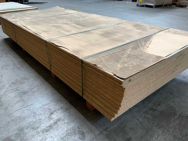 Gelamineerde spaanplaat 3050x1250x13mm (27x) - afbeelding 4 van  6