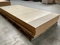 Gelamineerde spaanplaat 3050x1250x18mm (16x) - afbeelding 4 van  6