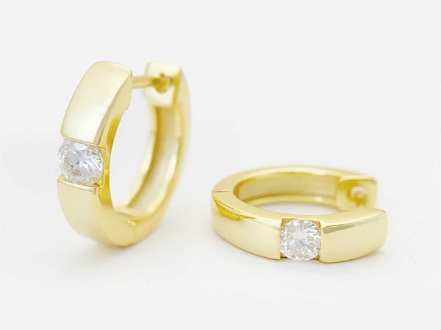 Gele oorbellen met briljant gezet - afbeelding 4 van  8