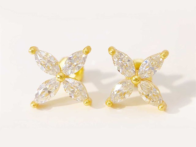 Gele oorknoppen marquise gezet - afbeelding 9 van  9