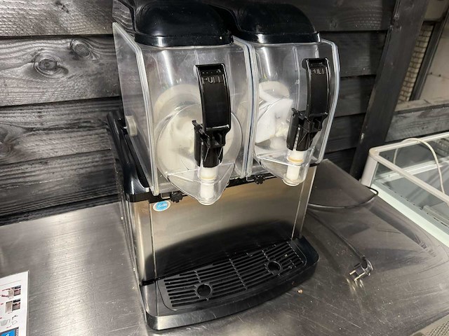 Gelita - slush - slushpuppy machine - afbeelding 1 van  1